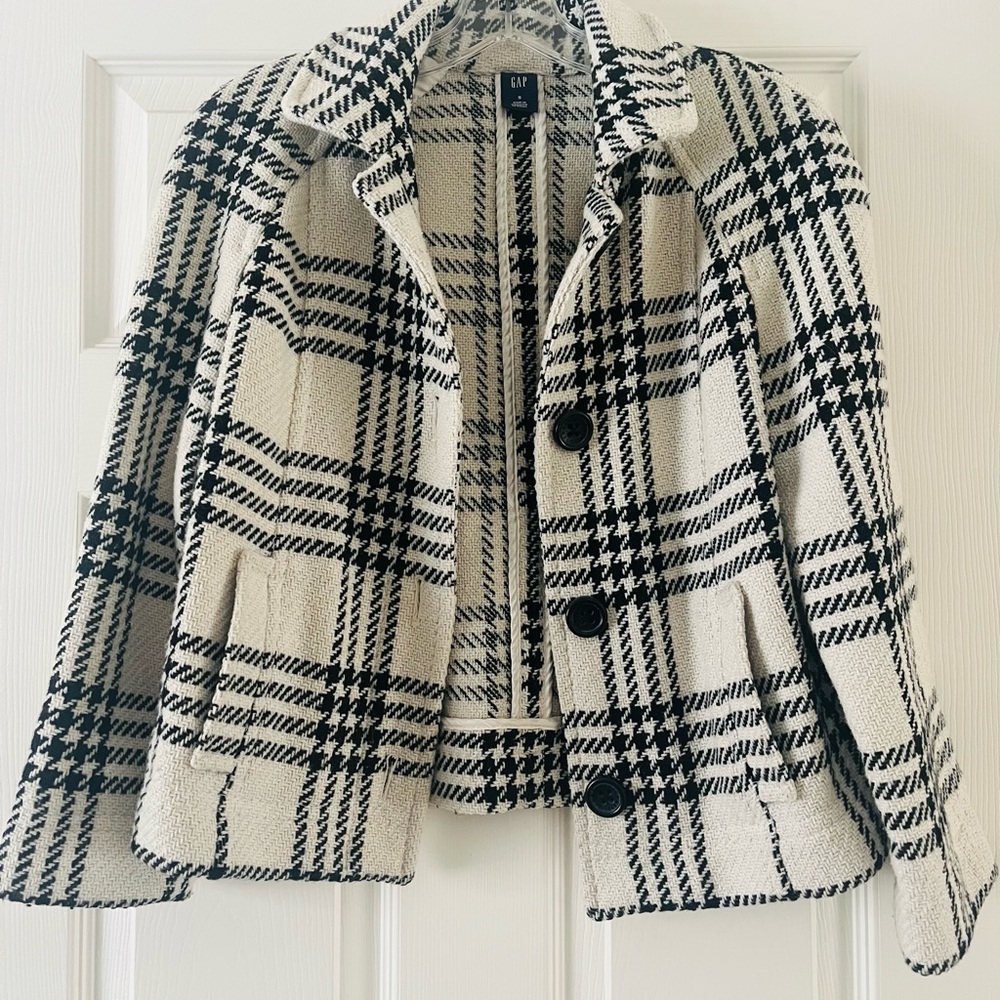 GAP Women's Checkered Blazer in Black and Cream